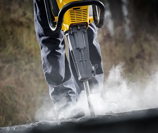 atlas-copco-gas-paving-breaker