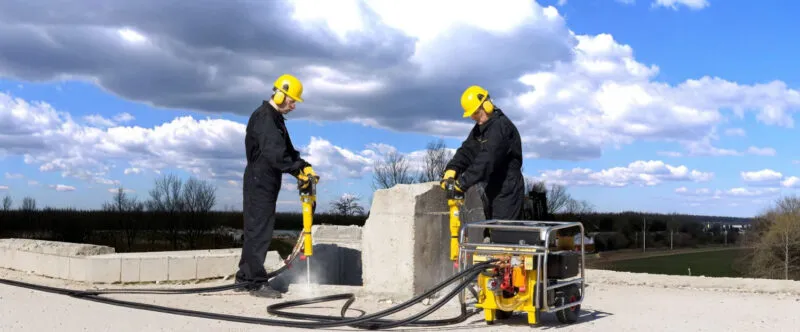 atlas-copco-paving-breakers-jackhammers-hyd-v2-800x332