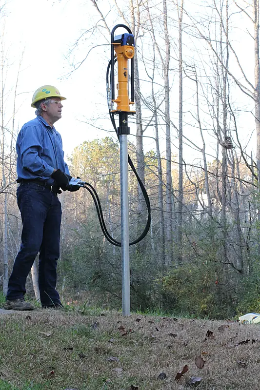 Rhino HPD hydraulic post driver on the job