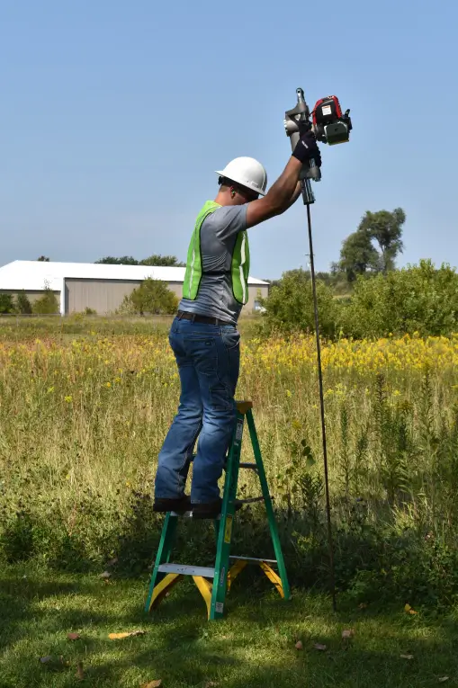 driving-ground-rod-with-ladder