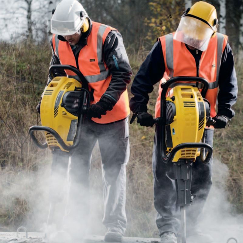 Cobra PROe Gas Paving Breaker