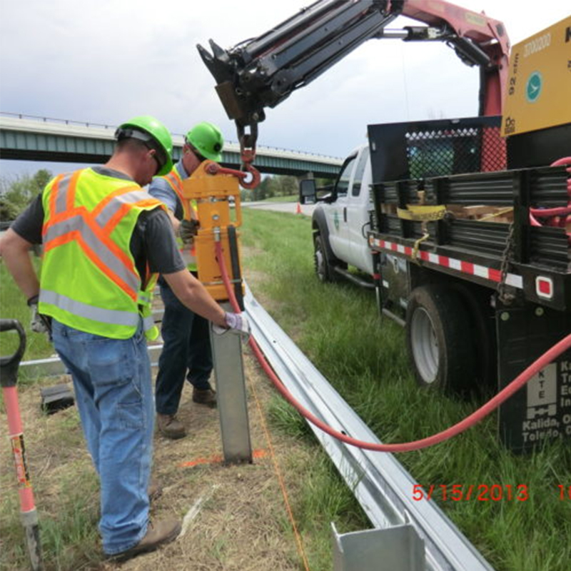 PD200 GUARD RAIL POST DRIVER