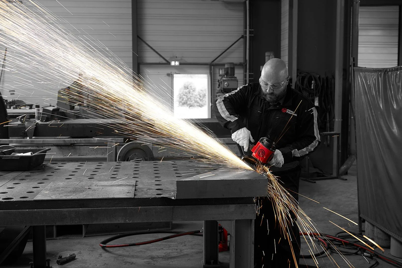 Chicago Pneumatic CP3340 Series - Vertical Grinders - application