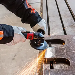 Chicago Pneumatic CP3550 Series -  Angle Sanders - application