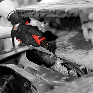 cpi-cp7901_application_bw Chicago Pneumatic CP7901 Series - Saws - application